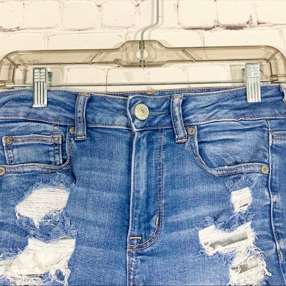 American Eagle Jean hi rise Shortie distress - Picture 2 of 8
